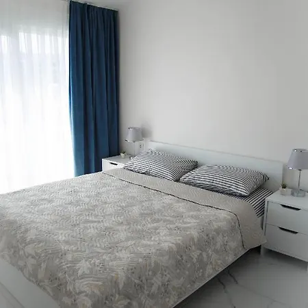 Art Life Apartment